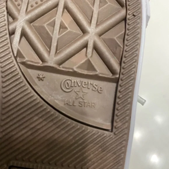 NEW Converse toddler Gray and Red Chucks All Star Shoes/New never Worn/Tot SZ 4 - Picture 9 of 11